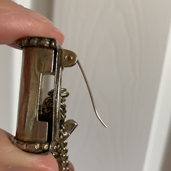 Very cool Vintage 80’s dangle charm style pin brooch - Picture 7 of 7